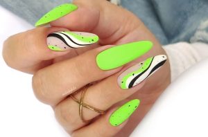 Unhas Decoradas em Neon: As melhores tendências de 2025