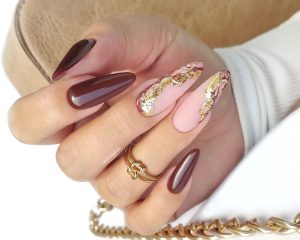 Unhas cor de café: Confira ideias e inspirações