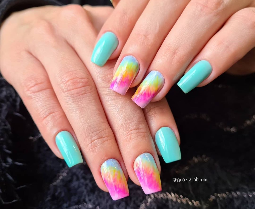 Unhas Tye-Die 