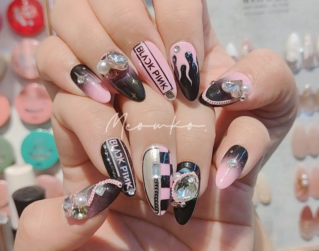 Unhas decoradas inspiradas no K-POP (Black Pink) 