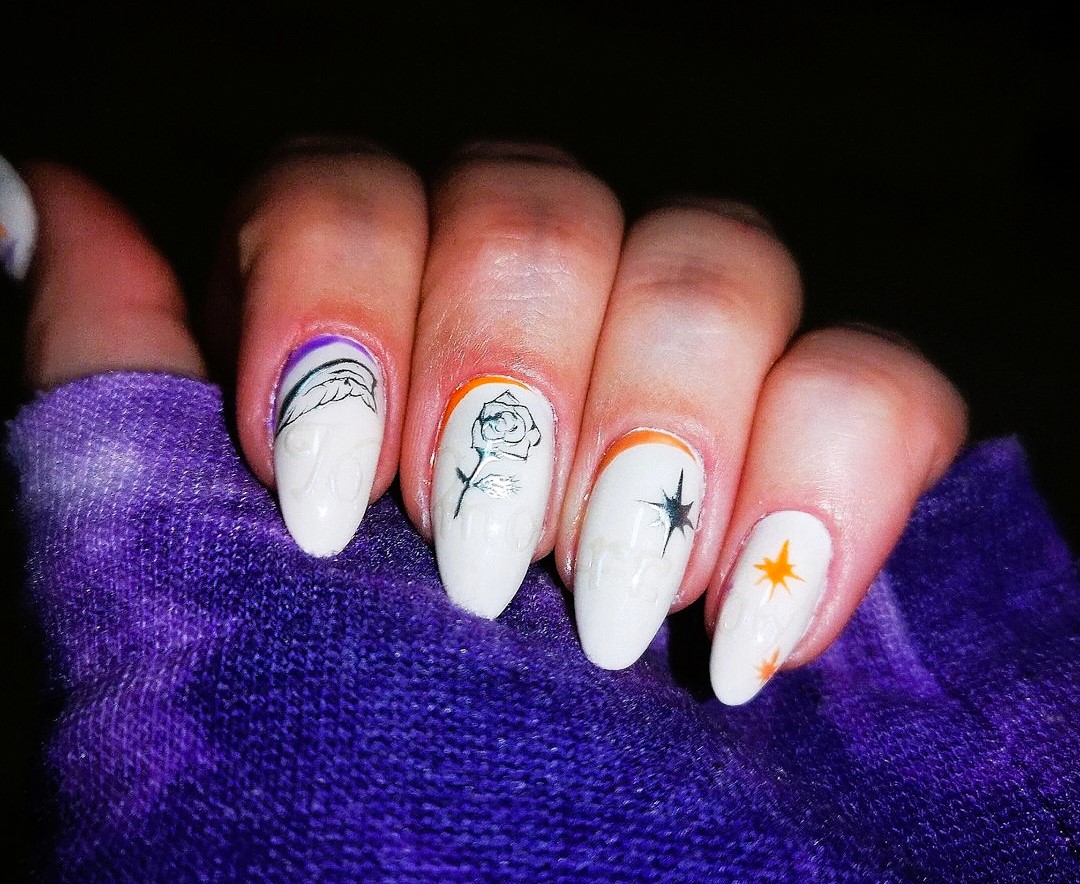 Unhas decoradas inspiradas no K-POP (TXT) 