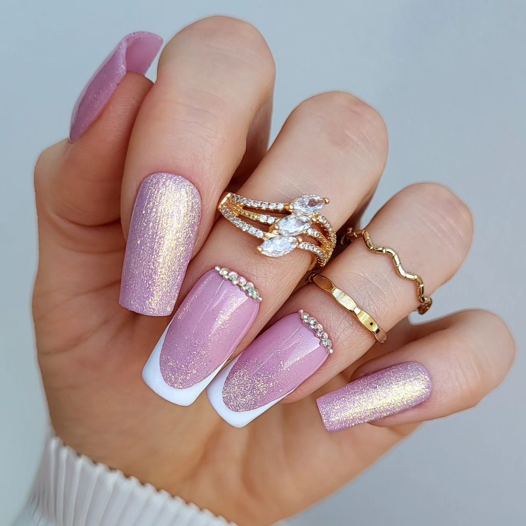 Unhas decoradas para mulheres de + 50 anos 