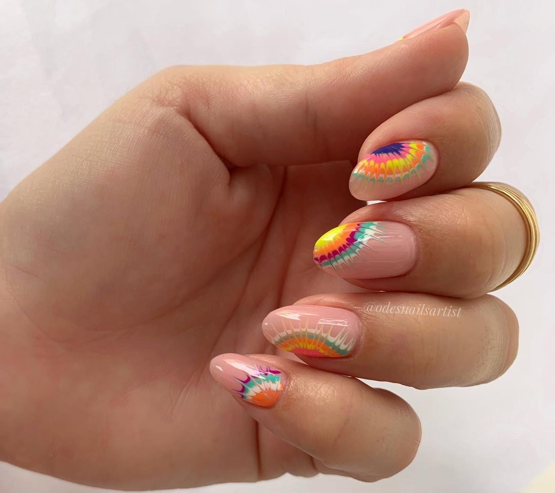 Unhas Tye-Die 