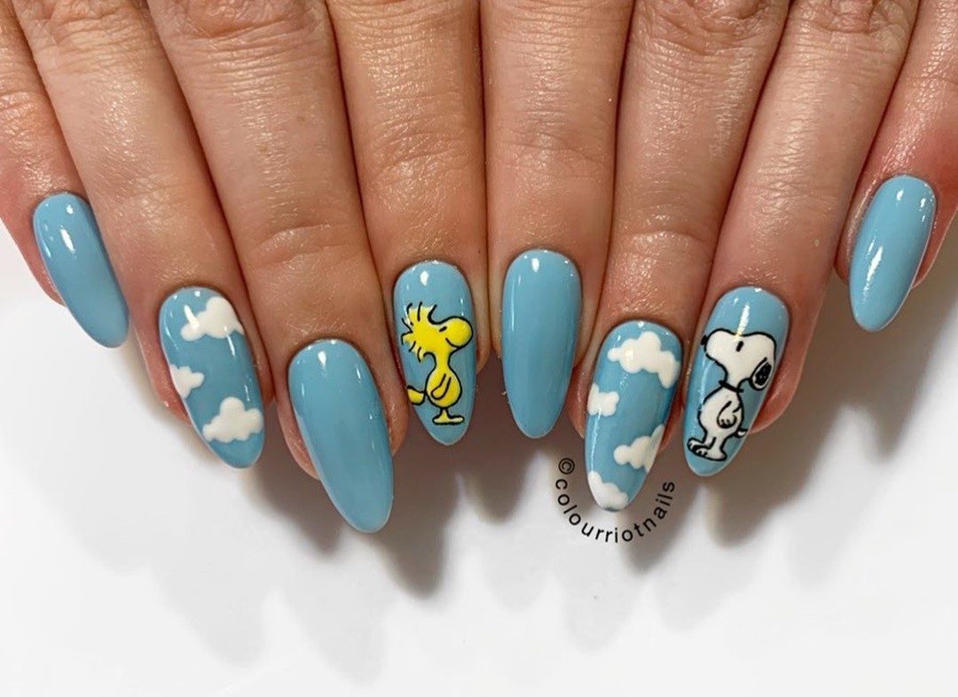 Unhas decoradas com cachorrinhos