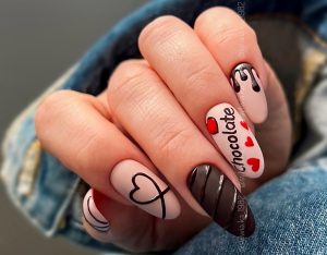 Unhas Decoradas de “chocolate”: Confira