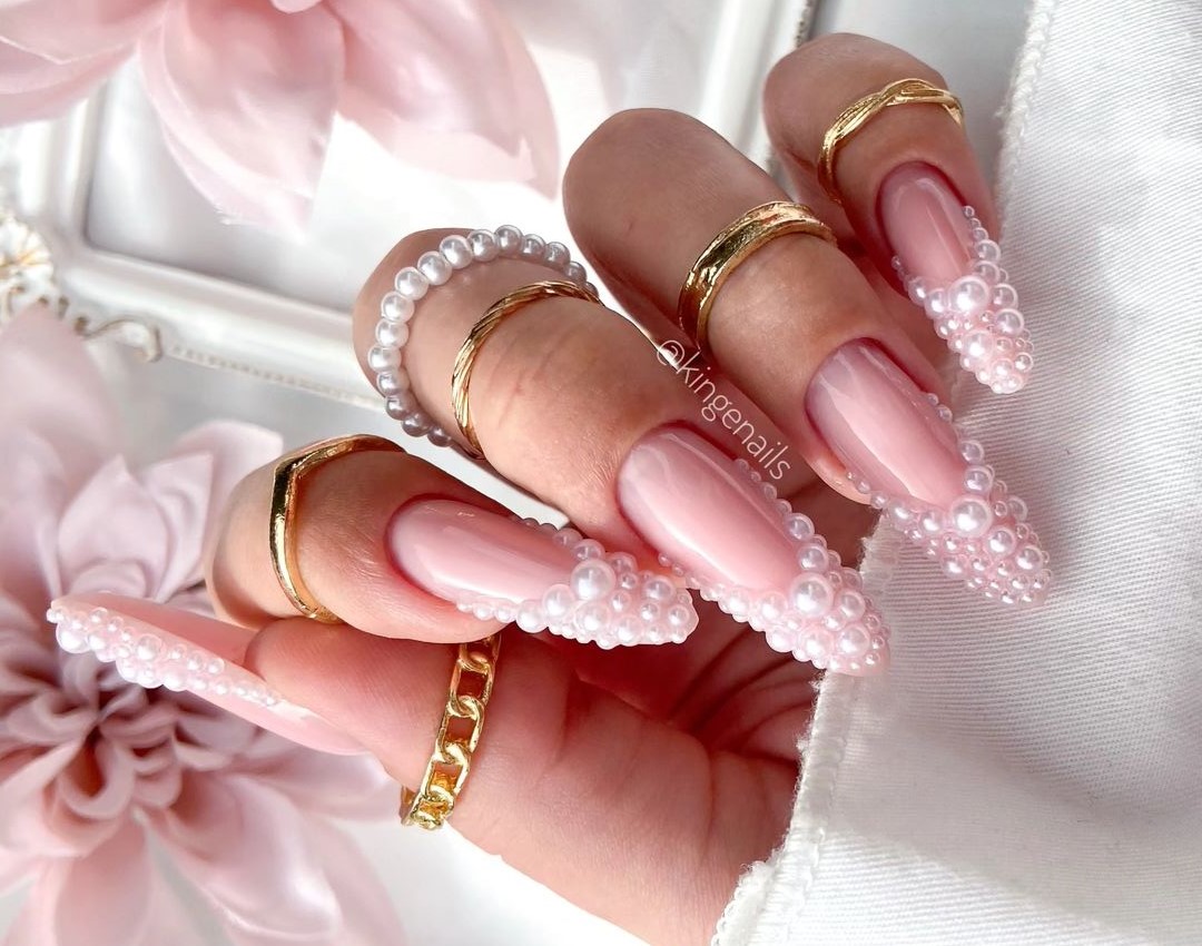 Unhas com decorações inusitadas 