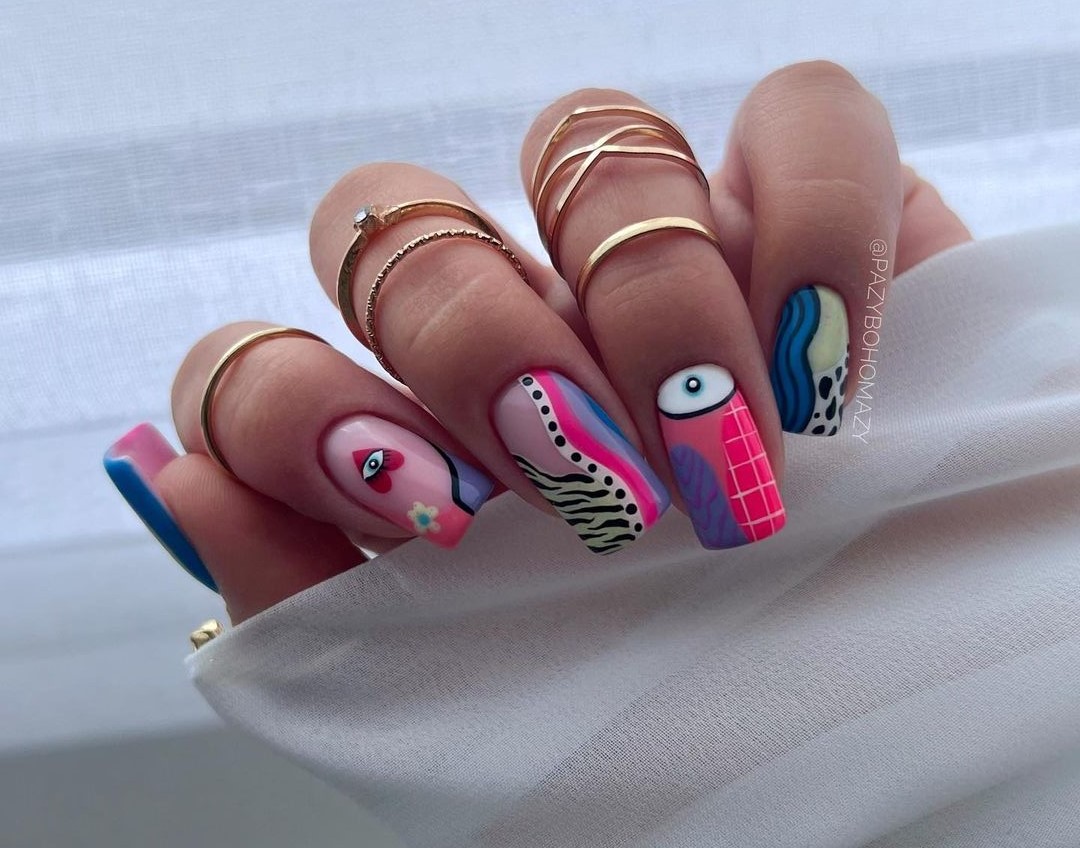 Unhas com decorações inusitadas 