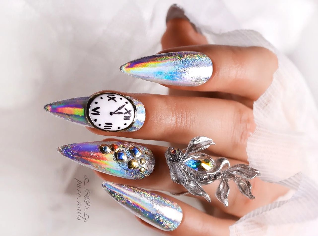 Unhas com decorações inusitadas 