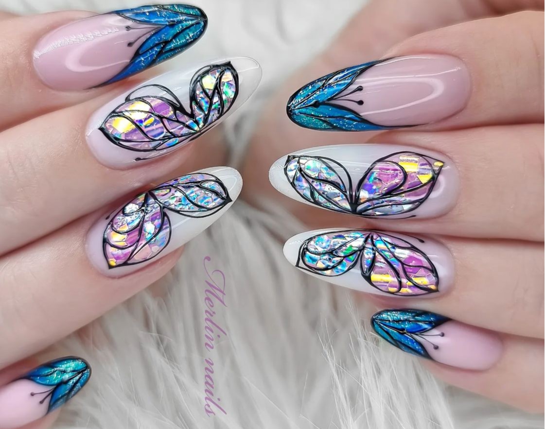 Unhas decoradas modernizando clássicos da nail art 