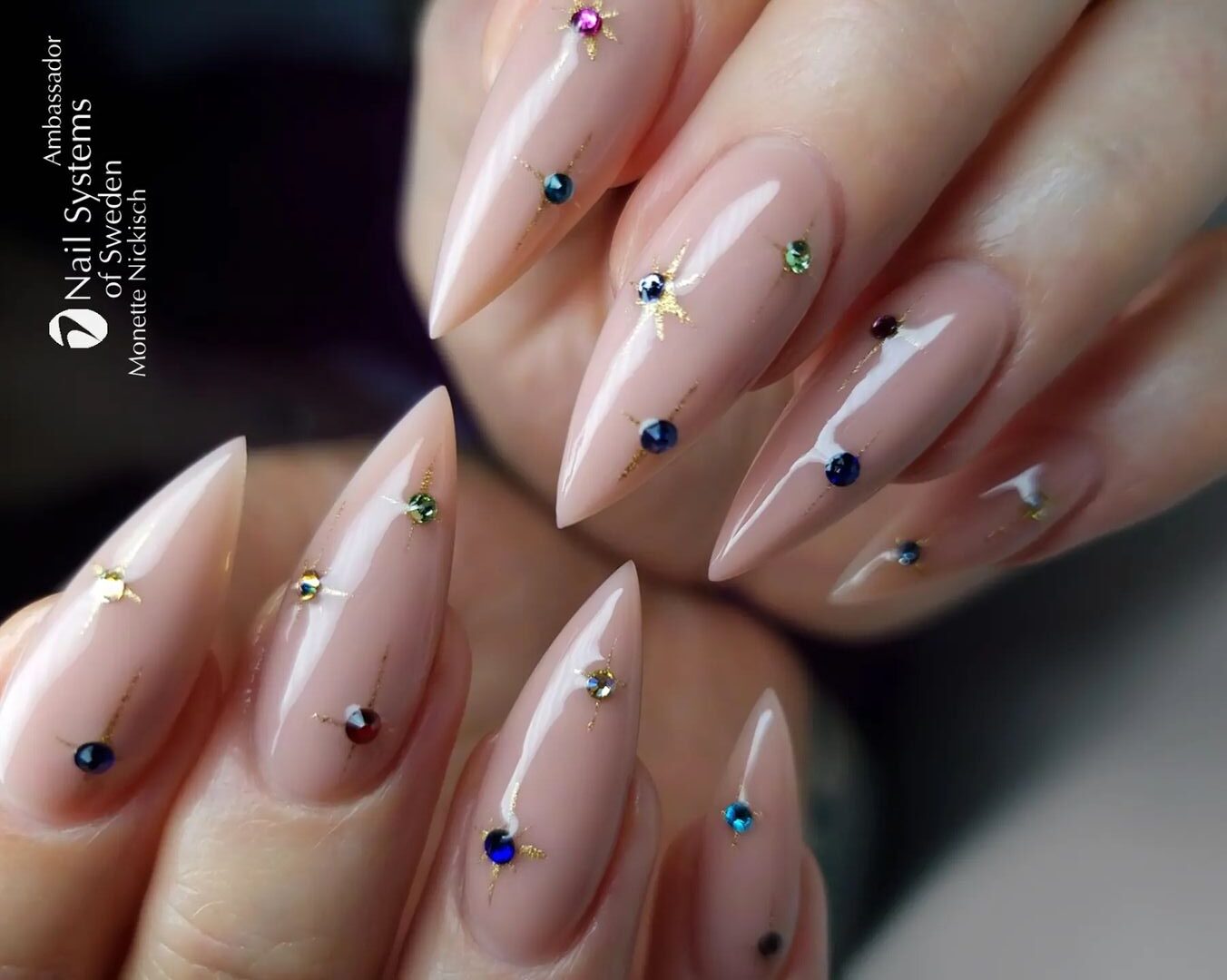 Unhas decoradas simplezinhas 