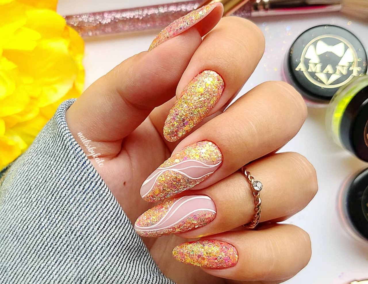 Unhas Douradas para o Reveillon 