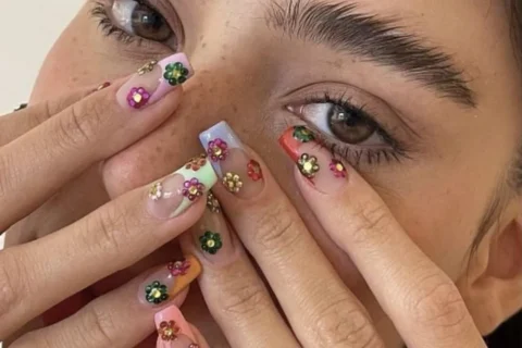Unhas para o carnaval 2025: 6 ideias com criatividade e brilho