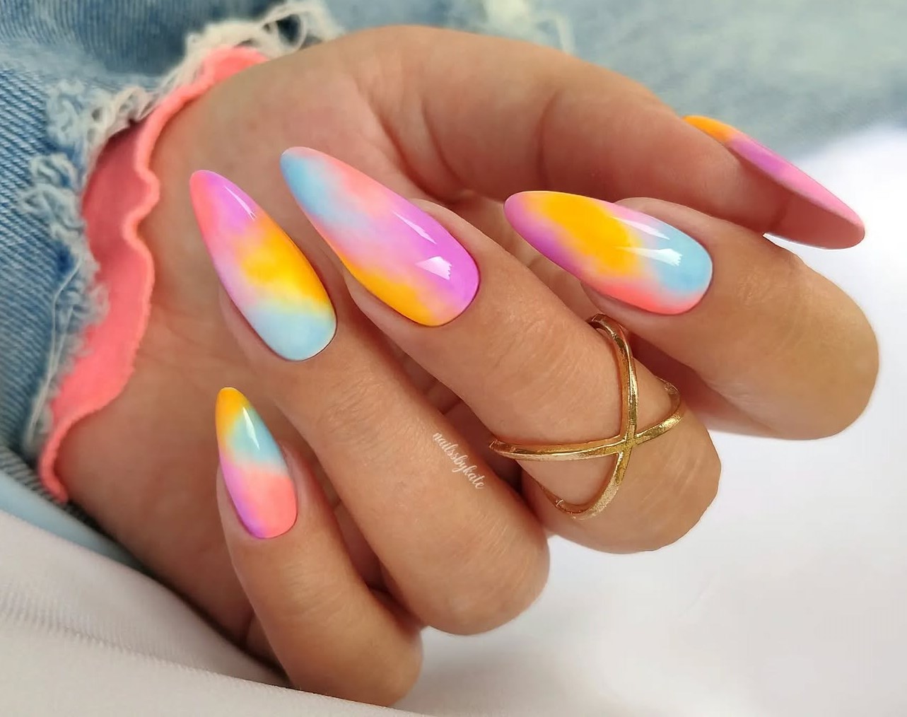 Unhas Decoradas para o Carnaval degradê 