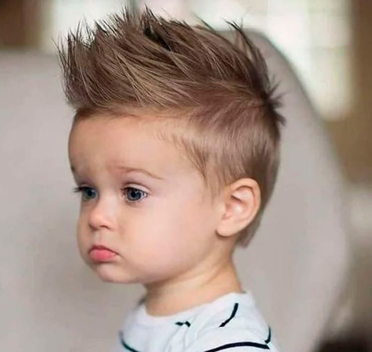 Corte de cabelo masculino infantil liso