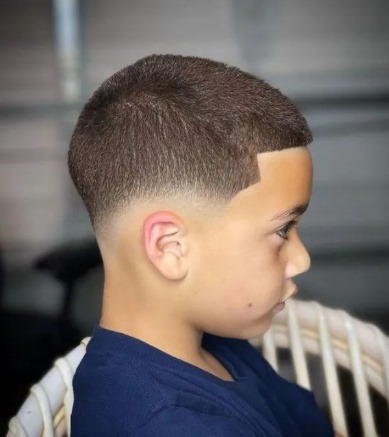 Corte de cabelo masculino infantil liso