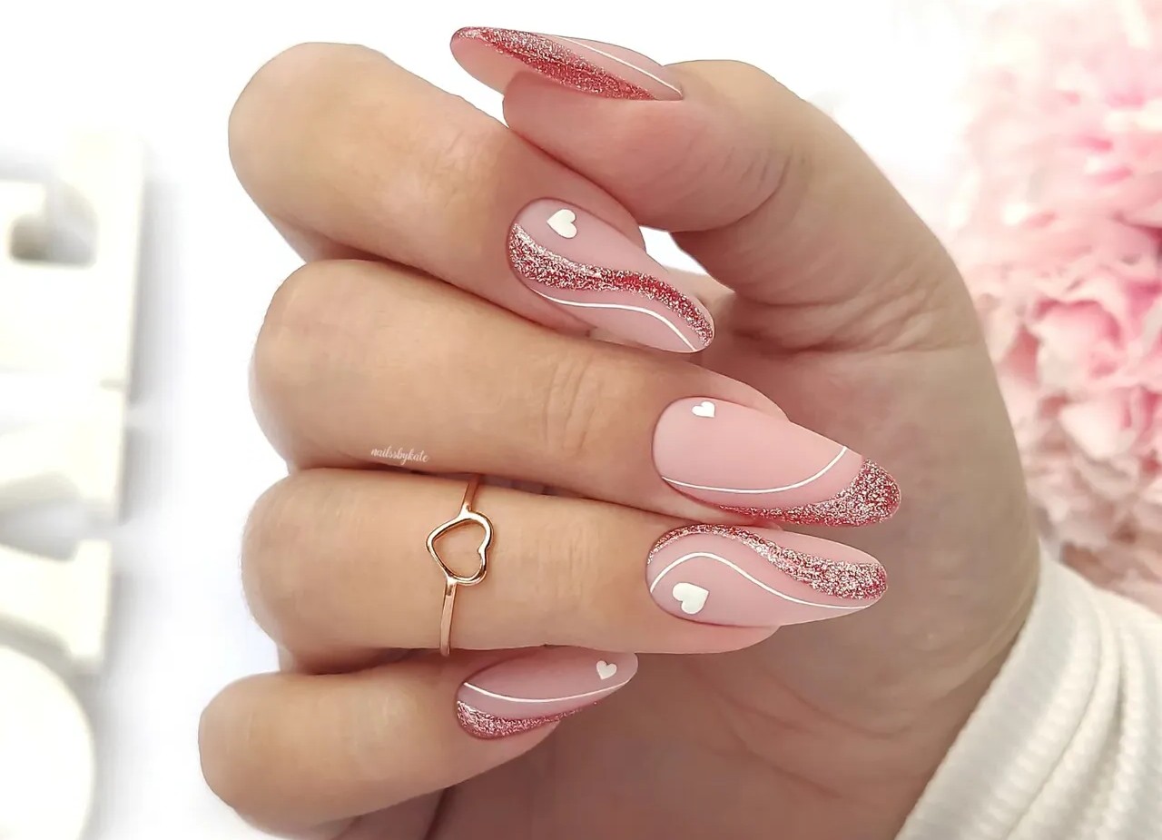 Unhas fáceis e rápidas para o Dia dos Namorados Minimalista 