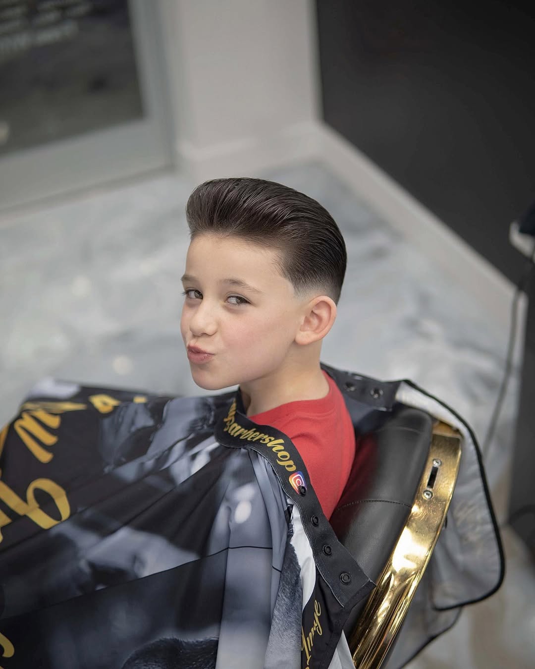 Corte de cabelo masculino infantil social Pompadour 