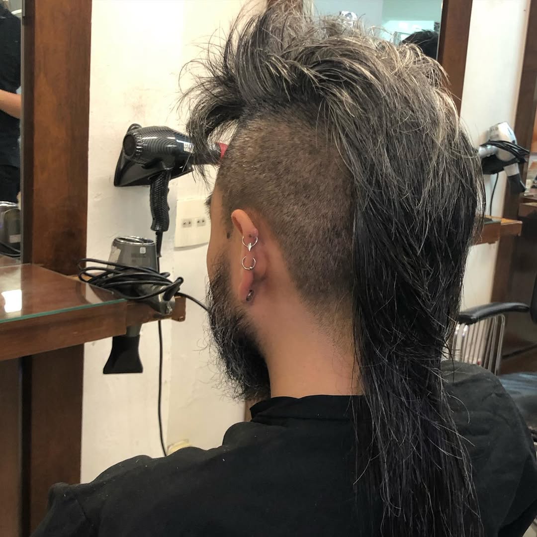 Corte Moicano Masculino