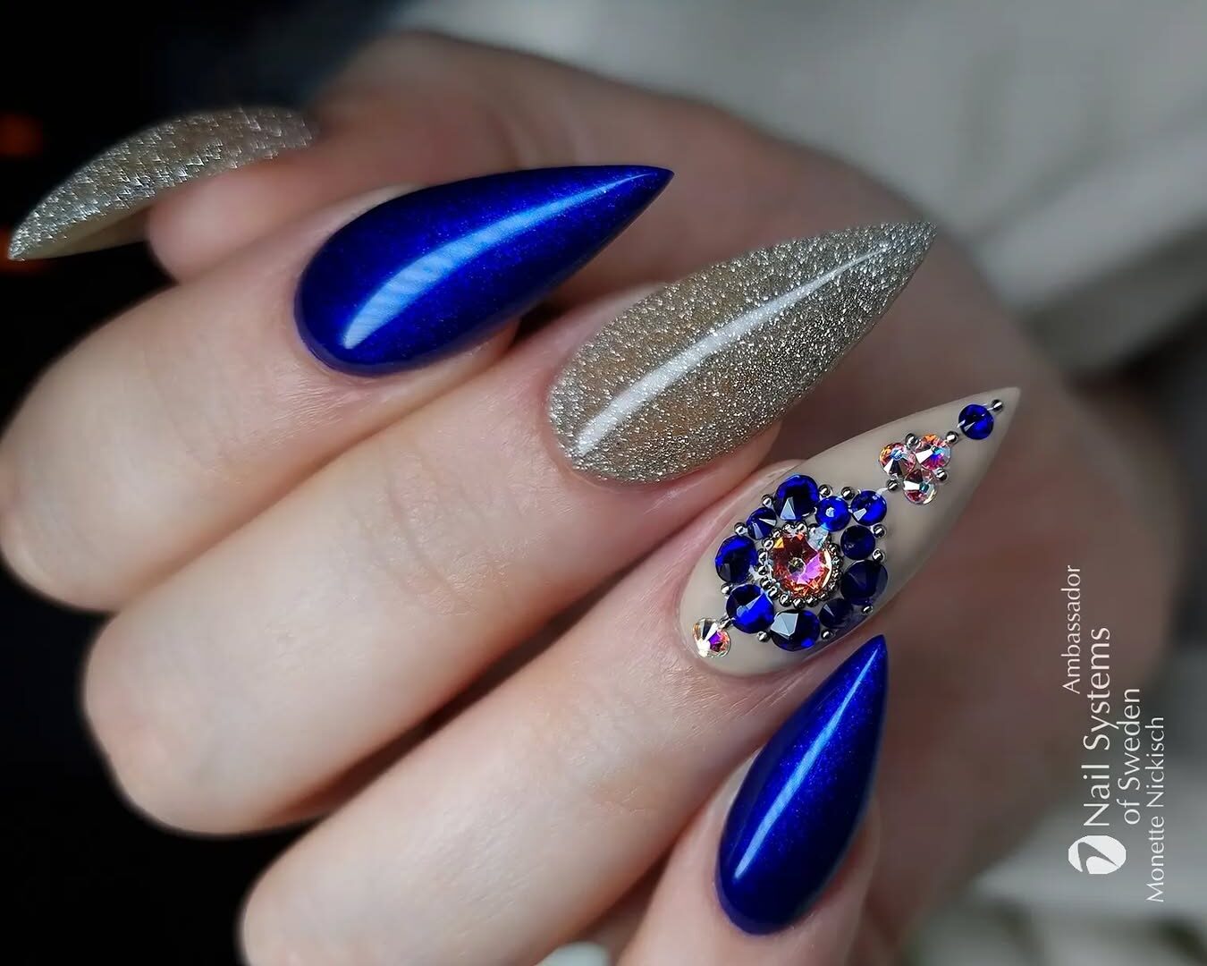 Tendências de nail art de Dia dos namorados 