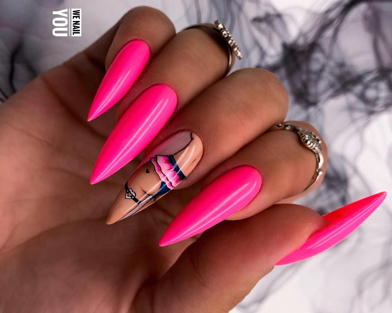 Tendências de nail art de Dia dos namorados 