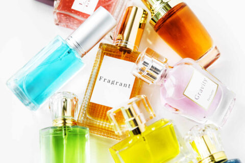 Perfumes que deixam a marca no Dia dos Namorados: doces, amadeirados e florais