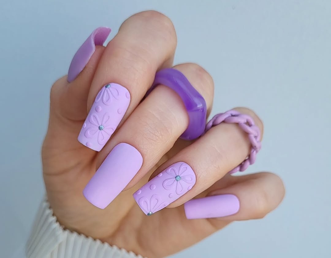 Cores de esmalte para encontro romântico Noite de Cinema em Casa 